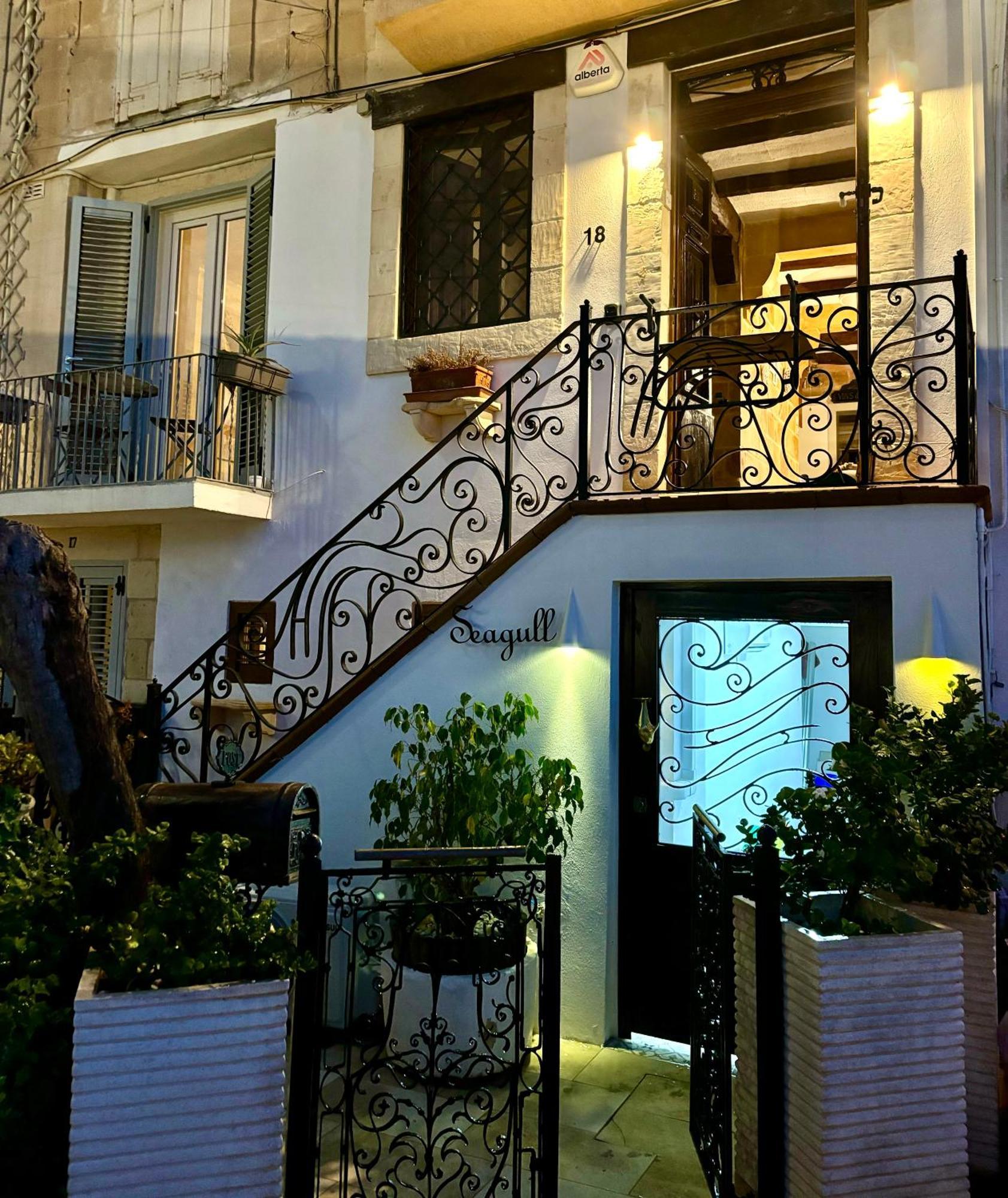 Seagull Birgu - Waterfront Home מראה חיצוני תמונה