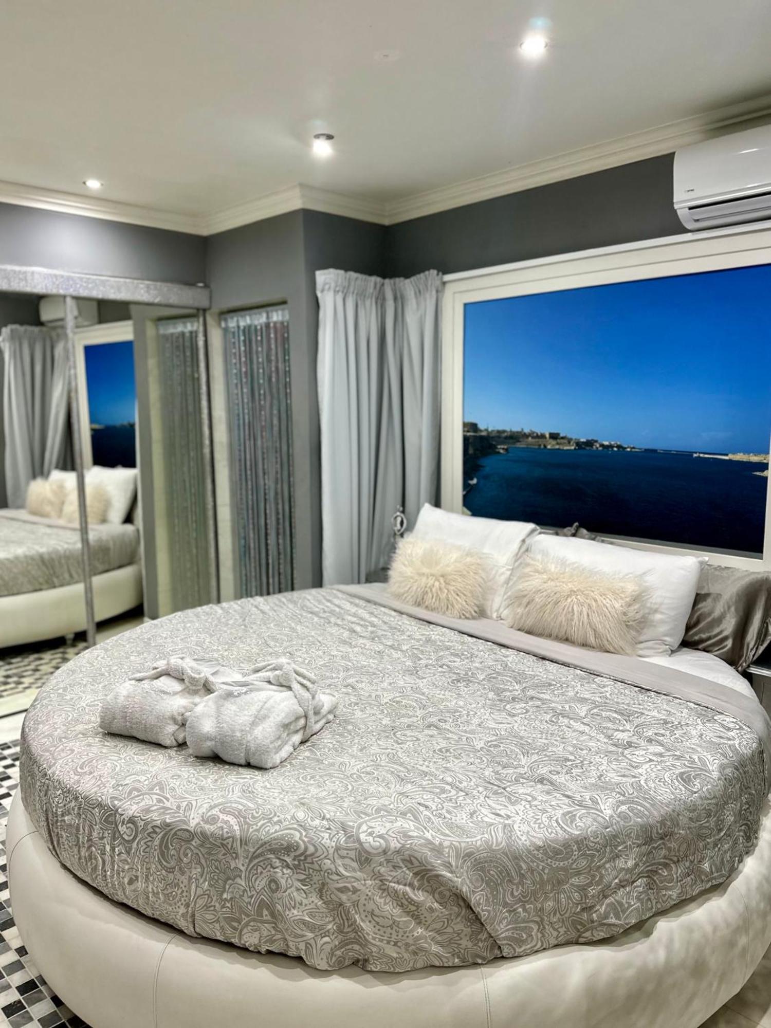 Seagull Birgu - Waterfront Home מראה חיצוני תמונה