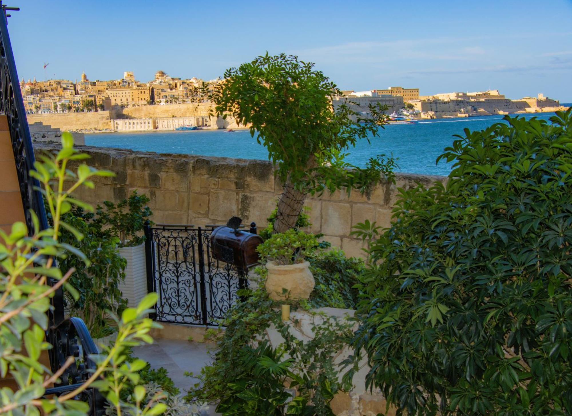 Seagull Birgu - Waterfront Home מראה חיצוני תמונה