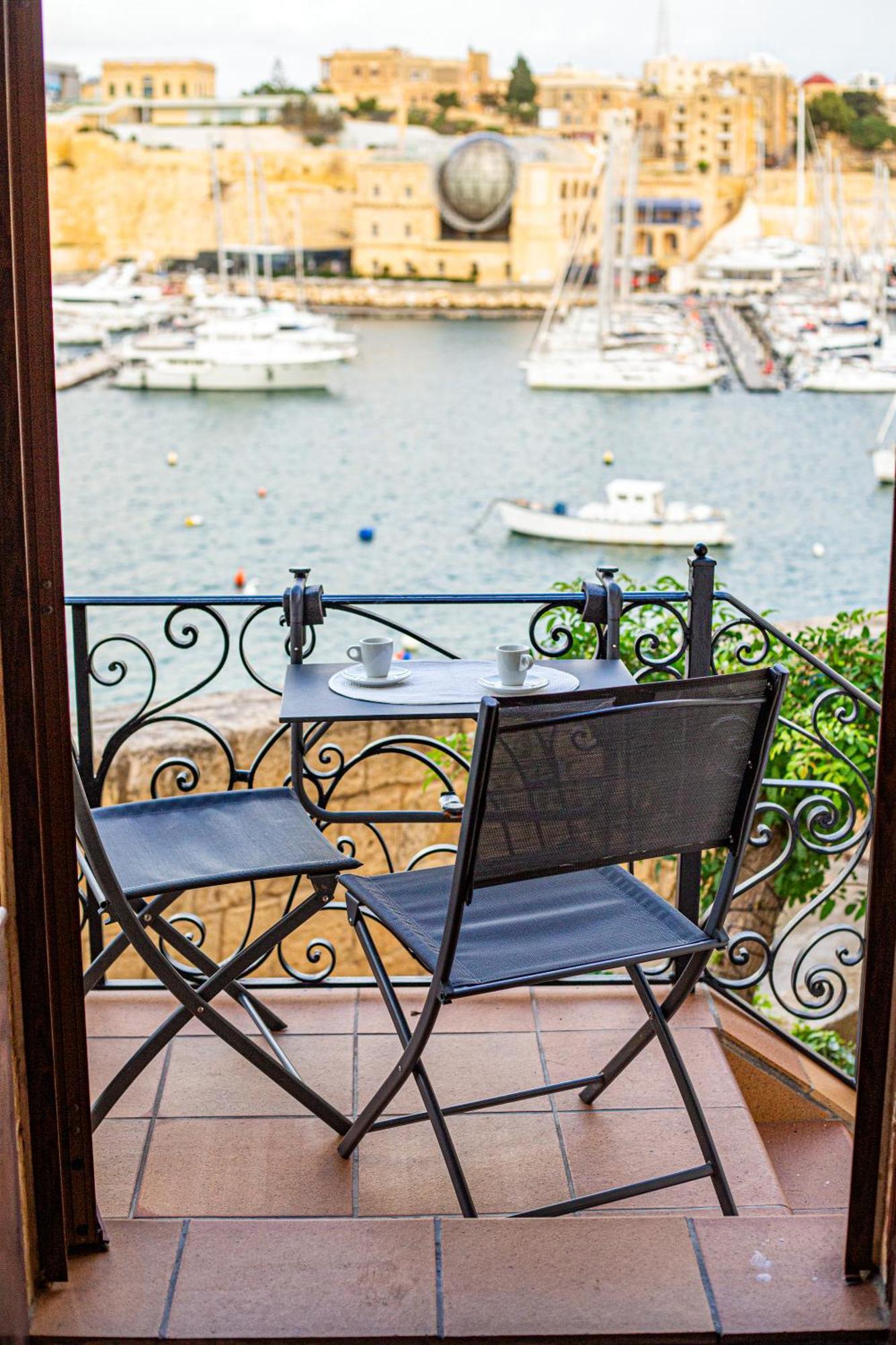 Seagull Birgu - Waterfront Home מראה חיצוני תמונה