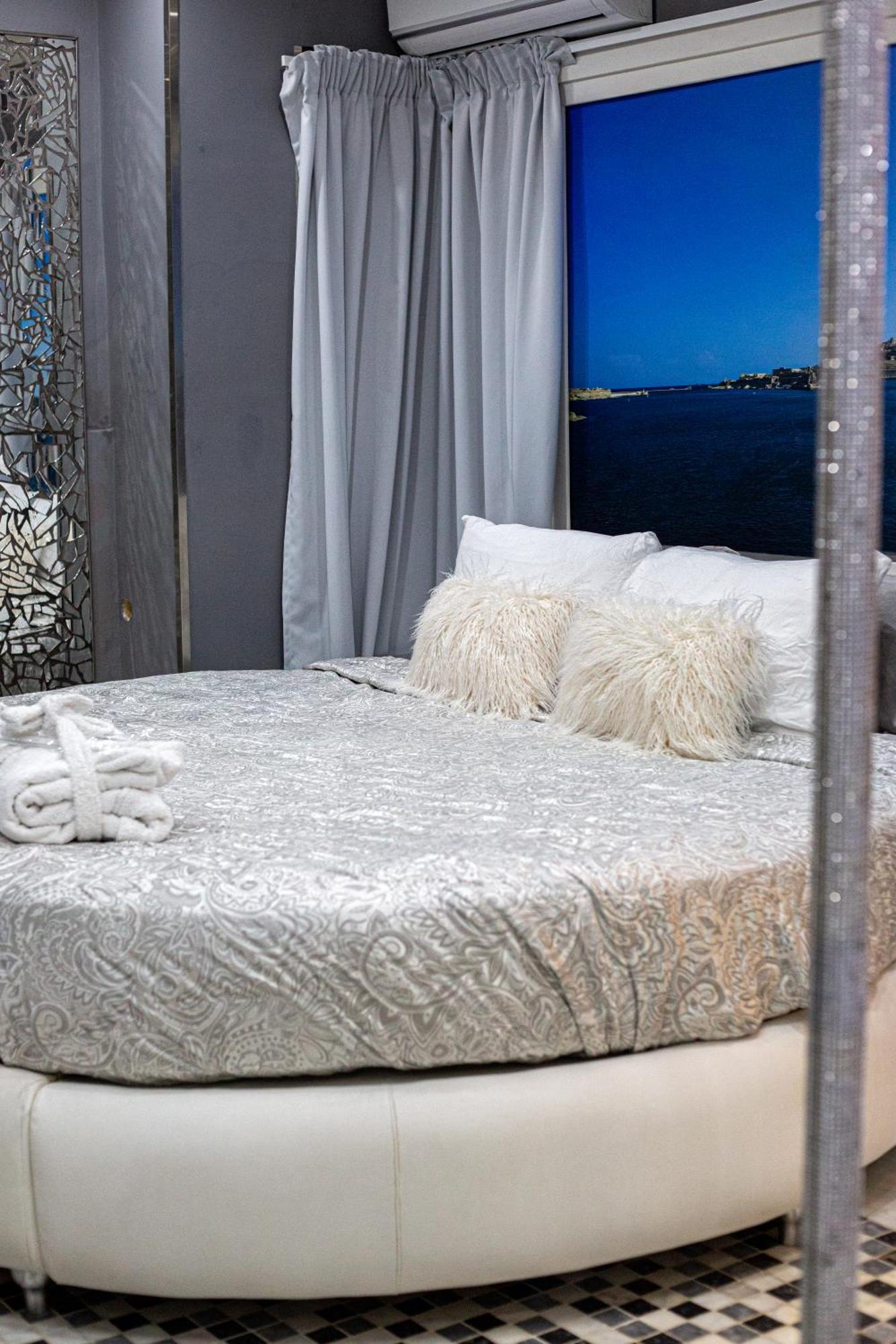 Seagull Birgu - Waterfront Home מראה חיצוני תמונה