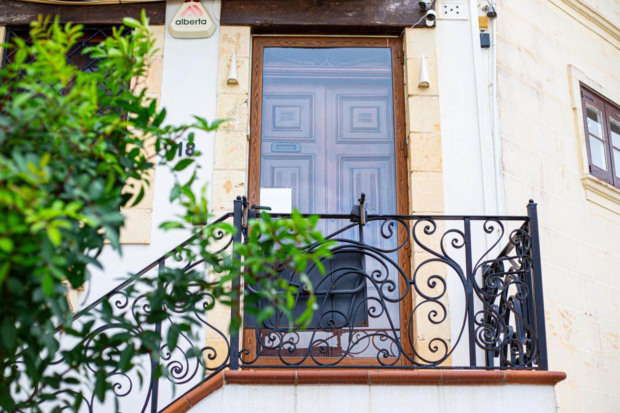 Seagull Birgu - Waterfront Home מראה חיצוני תמונה